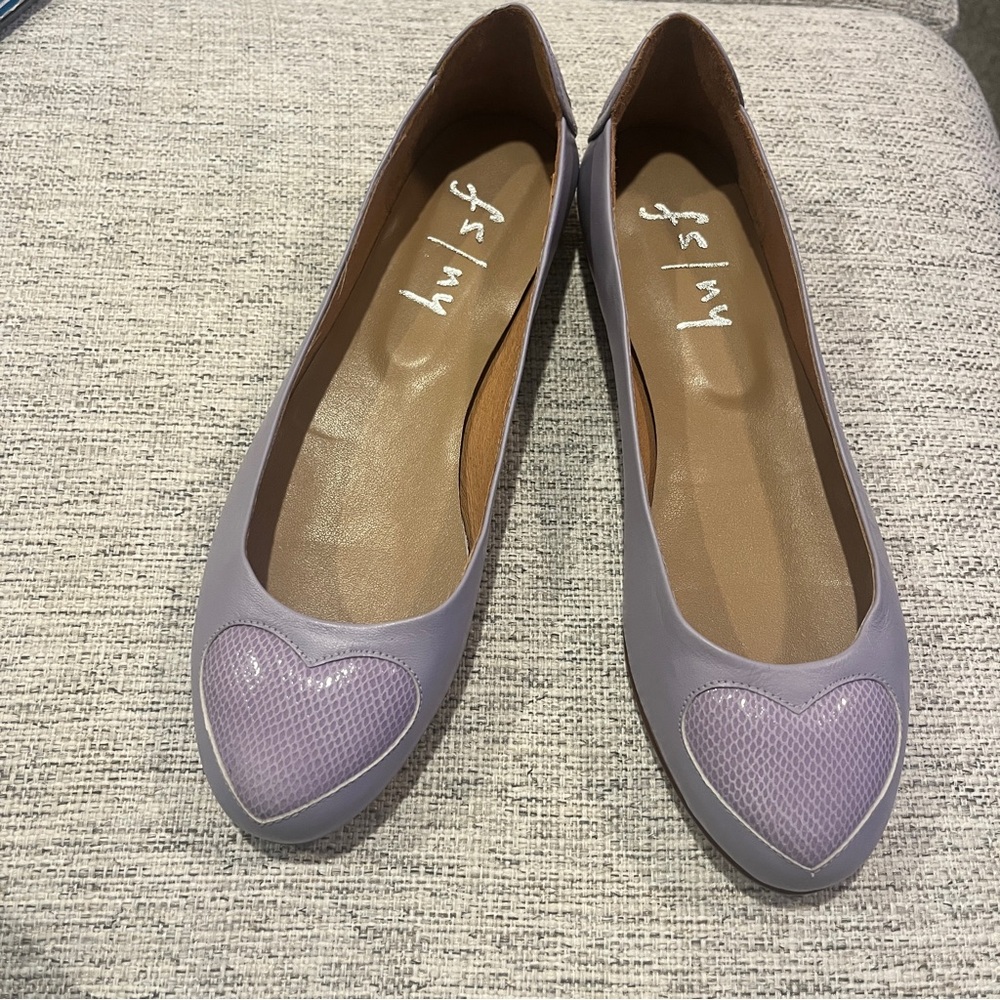 Brand New French Sole New York Angel Heart Ballet flats slip on shoes Lavender 8